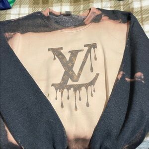 Louis Vuitton Black and Cream Drip Logo Sweater